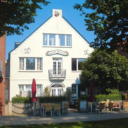 Studio, * Wyk auf Föhr